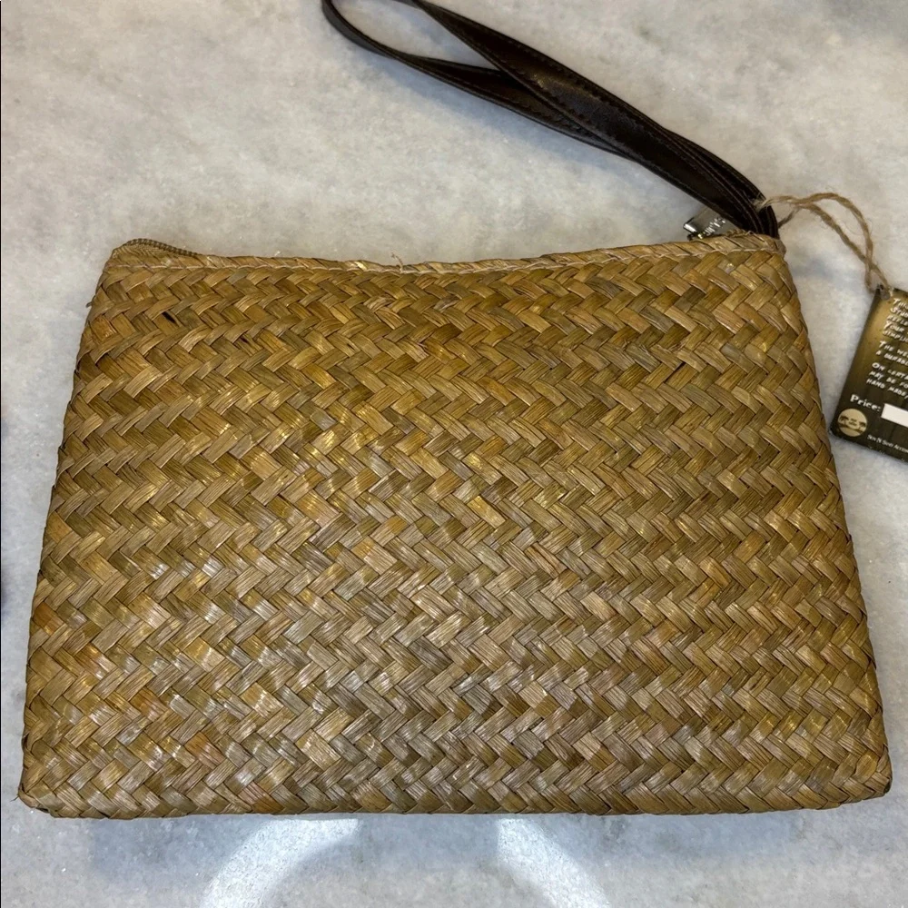 Sun n Sand Woven Straw Wristlet Clutch Pearl Beaded Starfish Summer